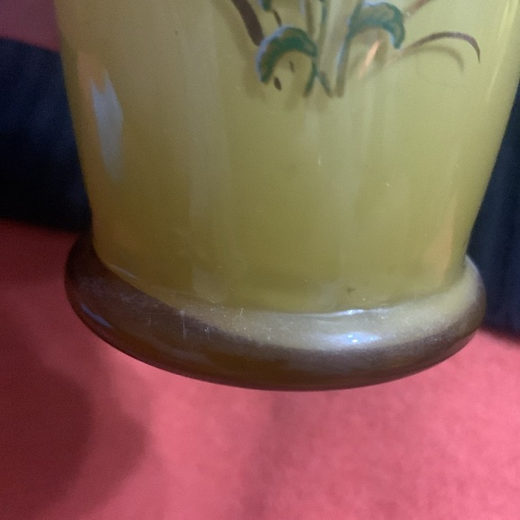 BEAUTIFUL!!! Yellow Bristol Glass Cylinder Flower Vase Gold trim… SUPER BUY! - Picture 5 of 8